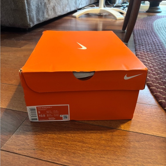 New in box Nike Romaleos 4 for weight lifting - Picture 6 of 6